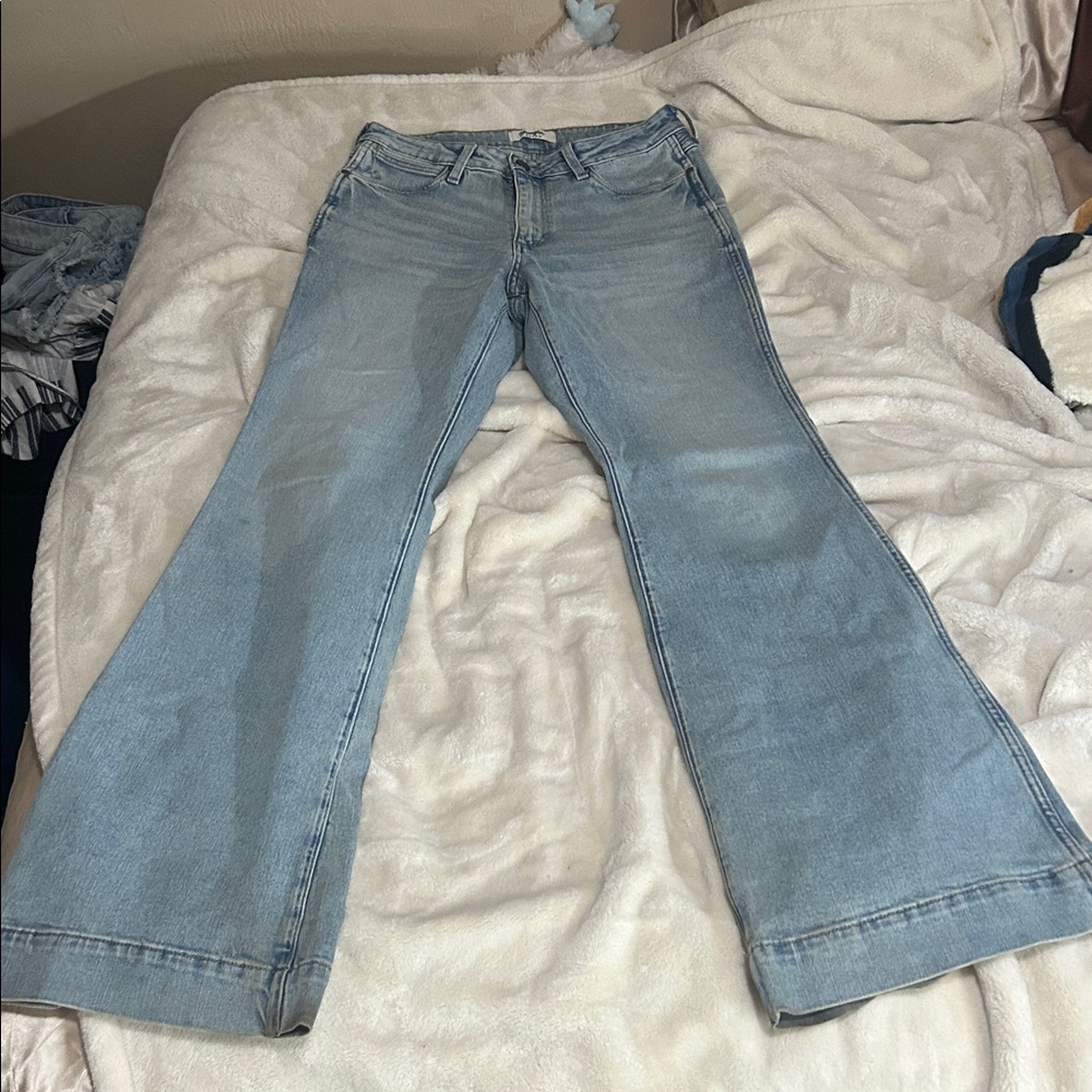 Wrangler Light Blue Flare Women's Jeans
